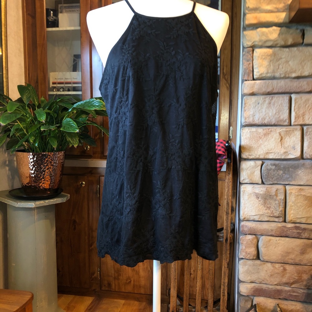 New York & Company sleeveless blouse